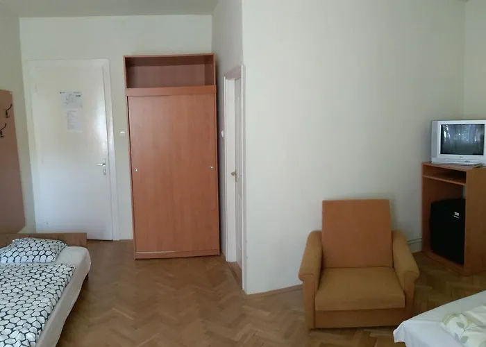 Δωμάτια σε οικογενειακή κατοικία Siofokroom24 Σίοφοκ
